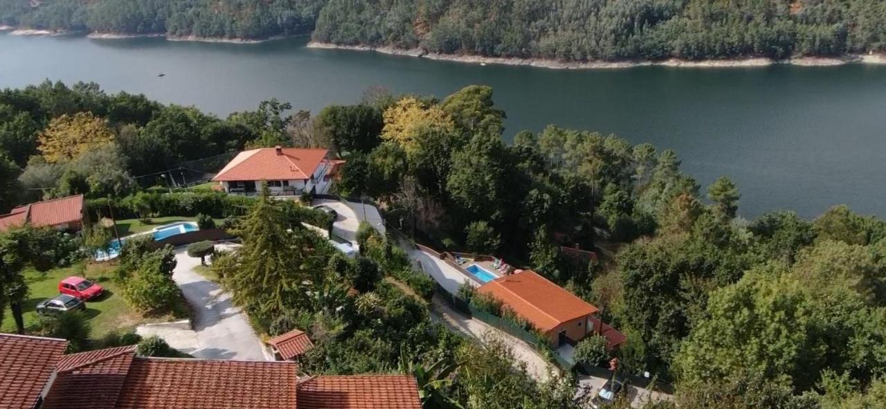 Casa Encosta Do Geres-ferias No Geres Holiday home *